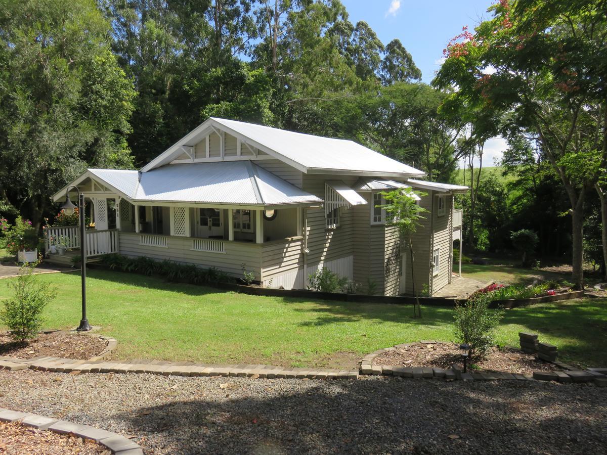 Keillor Lodge Maleny Exterior photo
